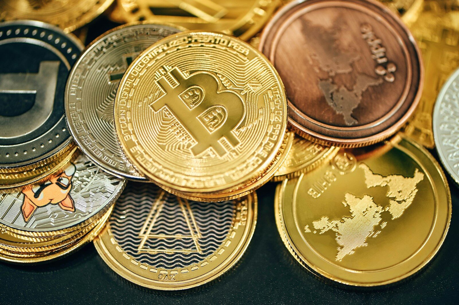 Cryptocurrency in Gold coins